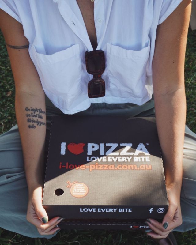 Friday night pizza craving? 
Don’t worry, we stay open till late 🙌🏽🍕

Enjoy the best deals available 
Order online: www.I-love-pizza.com.au 
.
.
.
#ilovepizza #pizzacravings #pizzalovers #pizzanapoletana #pizzagram #pizzalove #fridaypizza #pizzadelivery #ubereats