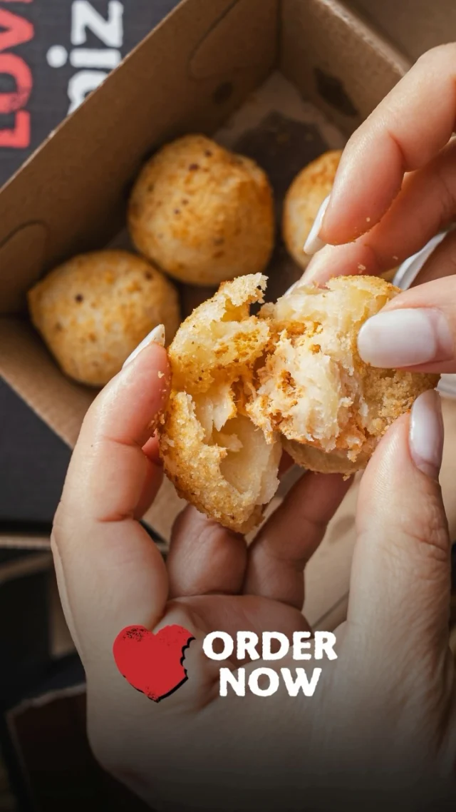 🔥🥳 Time to treat yourself! Our Brazilian Chicken Croquette is crispy on the outside and packed with tender, juicy chicken inside. 🤤✨

Watch as we break it open… just look at that goodness! Perfect for a snack or to share with your mates. 😋

Trust us, you don’t want to miss out on this one. Grab yours today and enjoy the crispy, creamy deliciousness! 

#BrazilianChickenCroquette #ILovePizza #SnackTime #AussieEats #CrispyGoodness #foodiefinds #BrazilianChickenCroquette #ILovePizza #SnackTime #AussieEats #CrispyGoodness #FoodieFinds #ILovePizzaAUS #SpreadingJoySliceBySlice #LoverEveryBite #PizzaLoversUnite #PizzaTime #SydneyEats #CanberraEats #SupportLocalPizzerias #PizzaDelivery #TakeawayPizza #AussiePizzaLovers #PizzaCravings #EventCateringAUS #pizzalovers #sydneyfoodblogger #canberrafoodblogger #canberrafood #sydneyfood #coxinha #chickencroquette #brazilianfood #starter